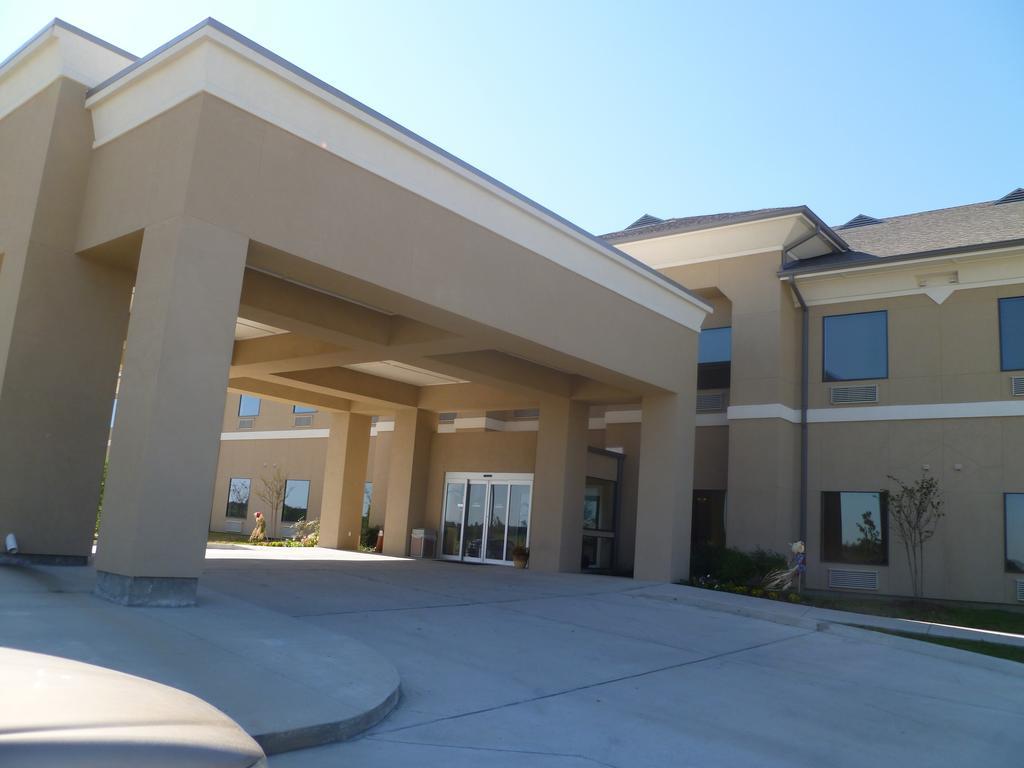 Ambassador Inn & Suites Baldwin エクステリア 写真