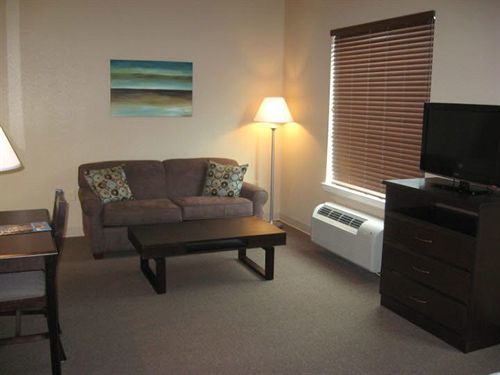 Ambassador Inn & Suites Baldwin エクステリア 写真